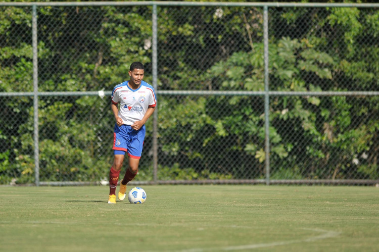 Kauan Sérgio , Com passagem pelo Palmeiras, Bahia e Seleção Brasileira - base chegou para reforça o Santana Esporte Clube